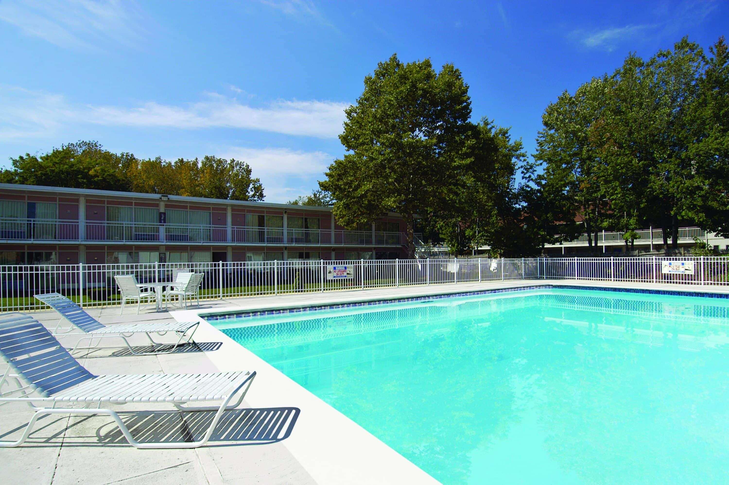 Howard Johnson By Wyndham Hotel Albany