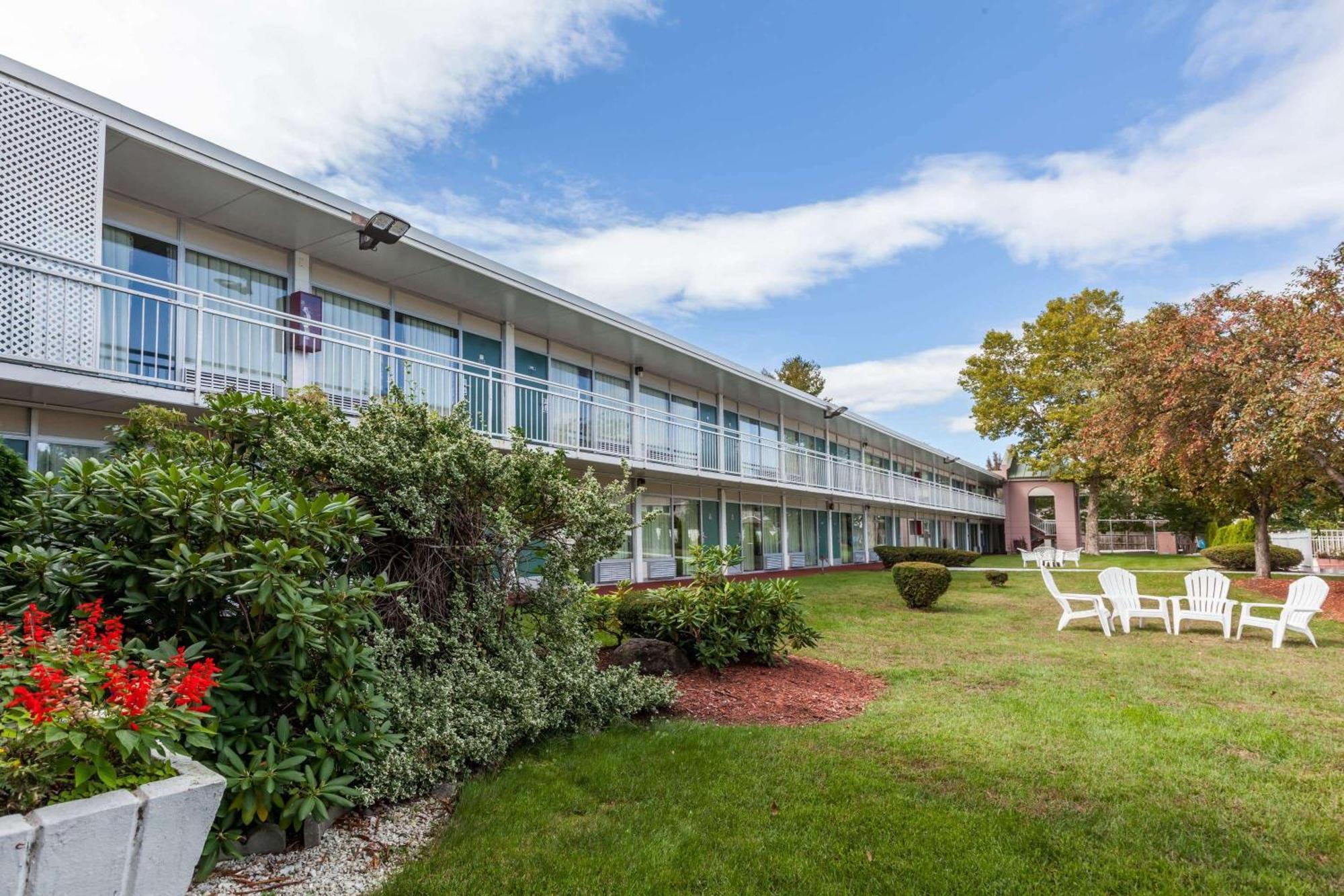 Howard Johnson By Wyndham Albany