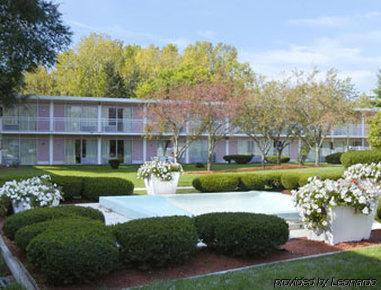 Howard Johnson By Wyndham Albany
