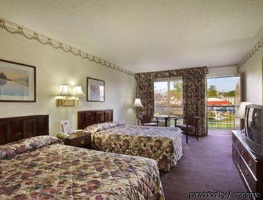Hotel Howard Johnson By Wyndham