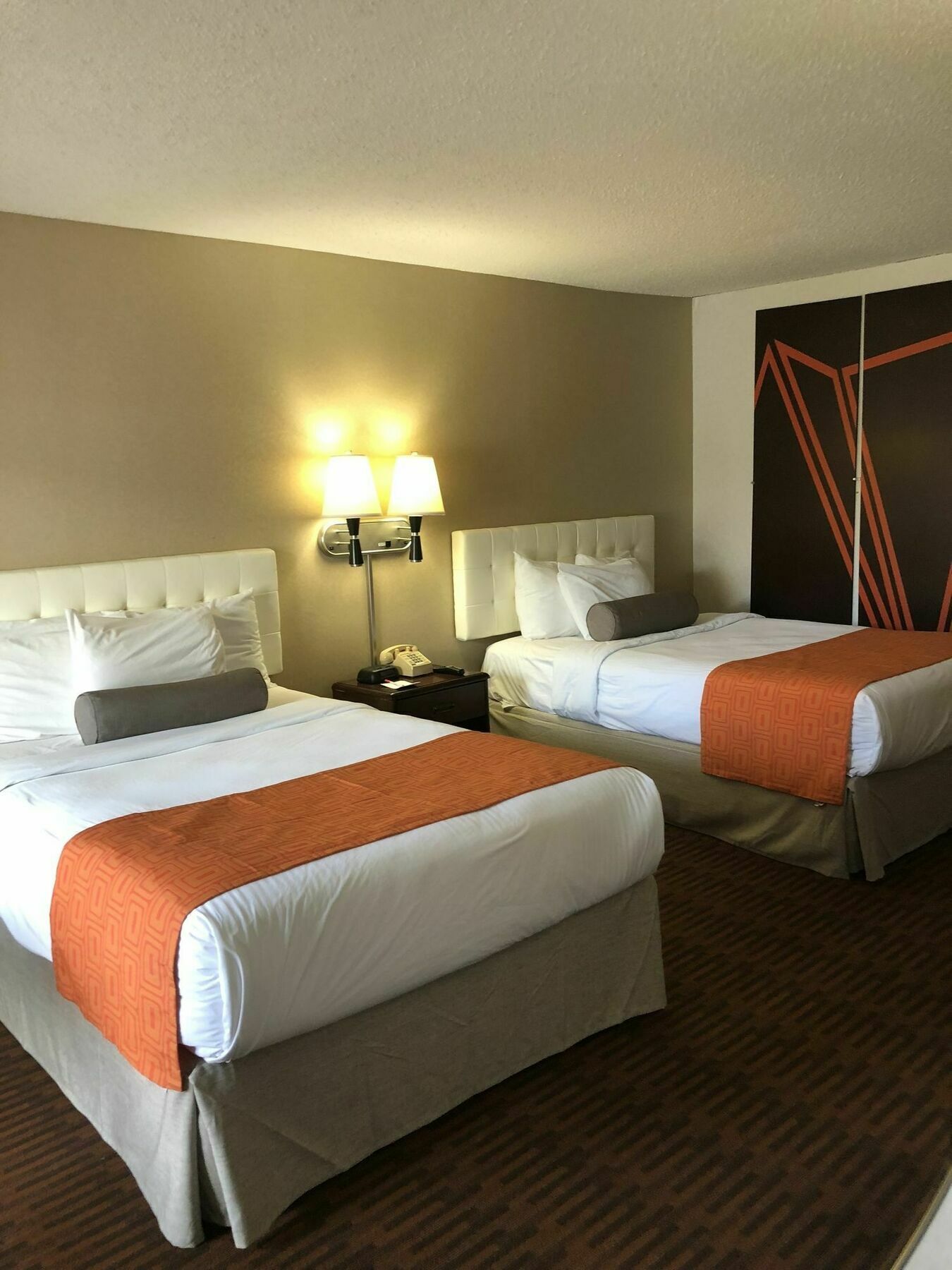Howard Johnson By Wyndham 2* Albany