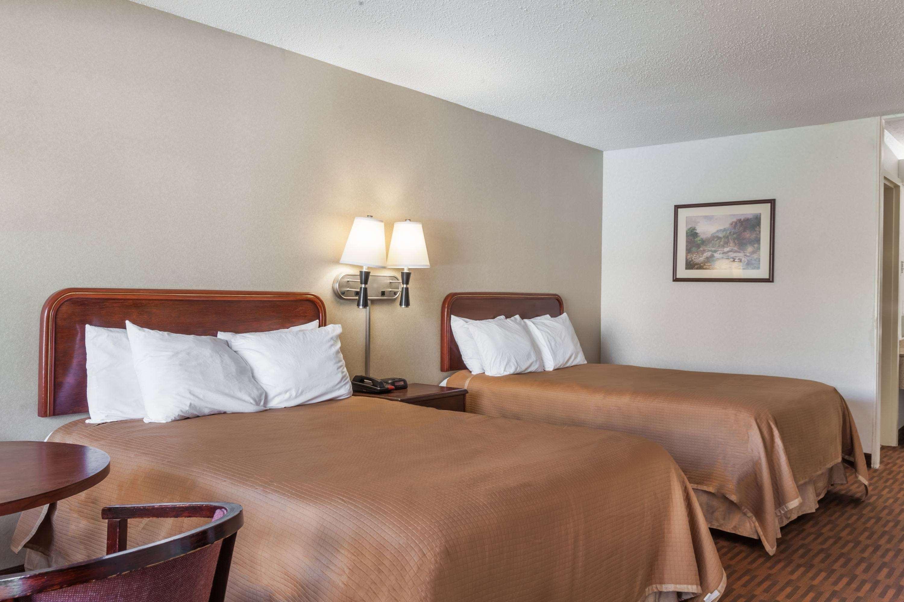 Howard Johnson By Wyndham Hotel Albany